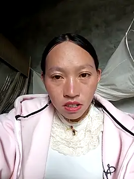 Snapshot of tcm-cute chatting on 10-07-25, 05:04 tcm-cute online show from 10-07-25, 05:04