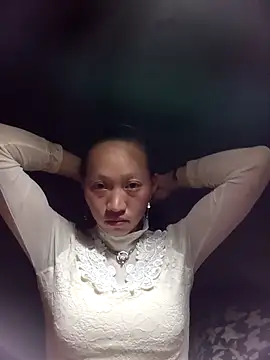 Snapshot of tcm-cute chatting on 10-22-25, 02:17 tcm-cute online show from 10-22-25, 02:17