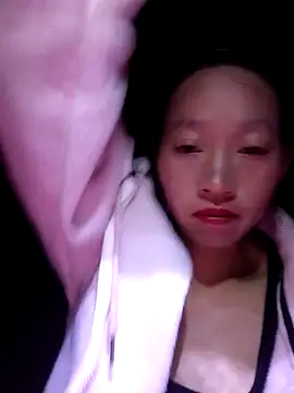 Snapshot of tcm-cute chatting on 11-03-25, 08:43 tcm-cute online show from 11-03-25, 08:43