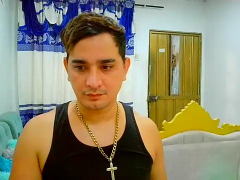 Snapshot of JHOVA23CM chatting on 10-10-25, 04:44 JHOVA23CM online show from 10-10-25, 04:44