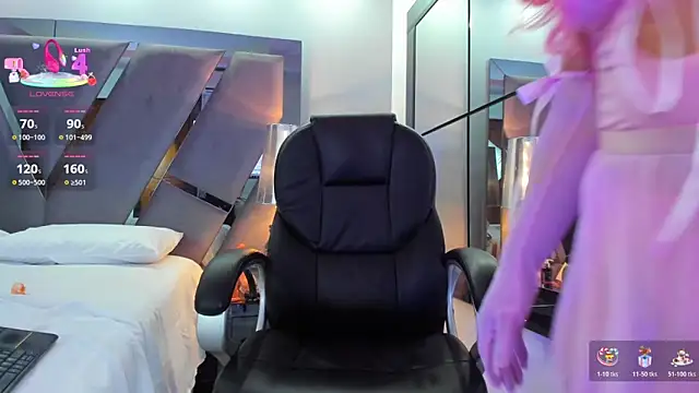 Abril monroe  online show from 11-01-25, 04:47