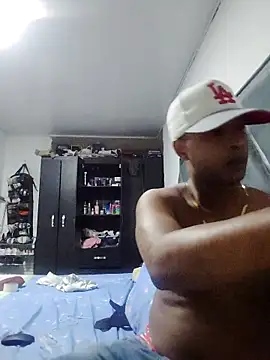 Perropa online show from 03-22-26, 12:03