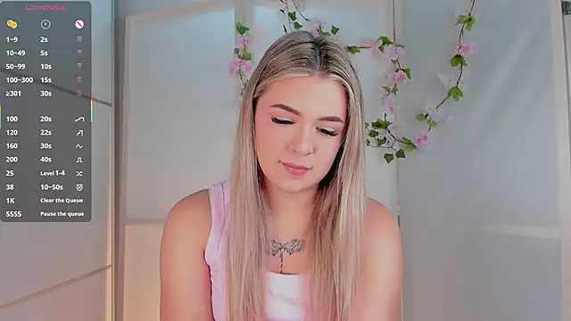 Snapshot of AliaBuerstatte chatting on 10-02-25, 07:10 AliaBuerstatte online show from 10-02-25, 07:10