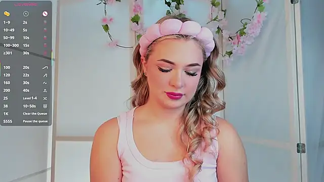 Snapshot of AliaBuerstatte chatting on 10-08-25, 07:11 AliaBuerstatte online show from 10-08-25, 07:11