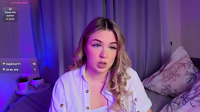 Snapshot of AliaBuerstatte chatting on 11-04-25, 07:35 AliaBuerstatte online show from 11-04-25, 07:35