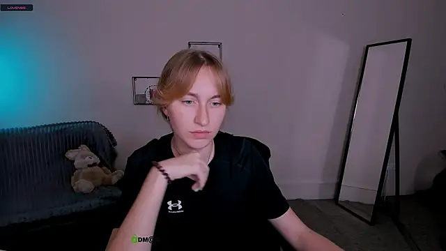 Snapshot of beauty_ginger_ chatting on 09-11-25, 12:27 beauty ginger online show from 09-11-25, 12:27