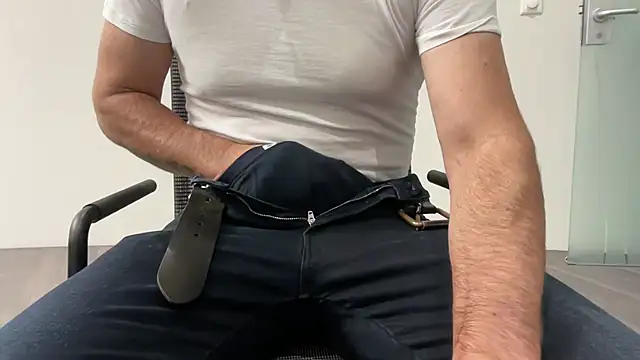 harrys74 online show from 11-10-25, 12:15