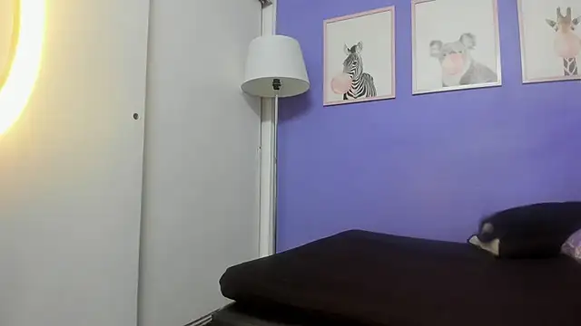 Snapshot of Heat_kink chatting on 09-12-25, 01:00 Heat kink online show from 09-12-25, 01:00