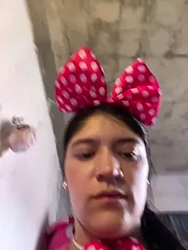 Snapshot of Xiomi_sexx chatting on 11-01-25, 04:20 Xiomi sexx online show from 11-01-25, 04:20