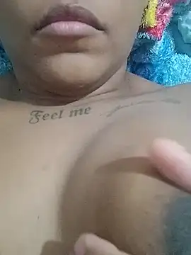 Snapshot of nessinha12 chatting on 09-11-25, 11:05 nessinha12 online show from 09-11-25, 11:05