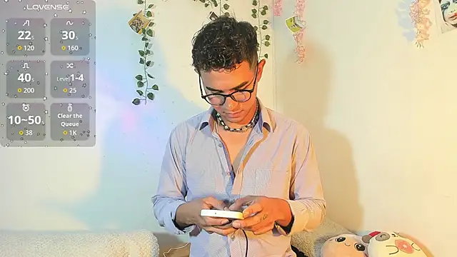 cute sammy 1 online show from 09-12-25, 04:23