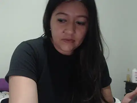 Fernanda Ayola  online show from 09-15-25, 02:44