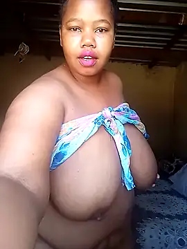 Snapshot of Curvycandy95 chatting on 10-01-25, 06:08 Curvycandy95 online show from 10-01-25, 06:08