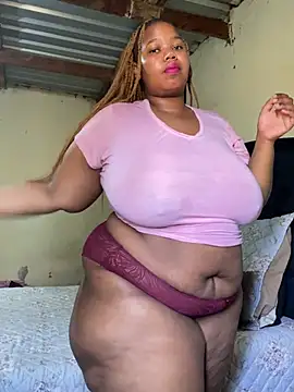 Curvycandy95 online show from 06-20-26, 07:22