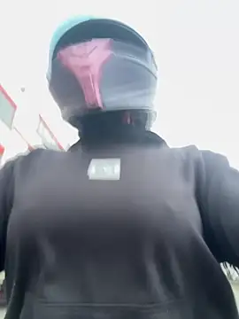 AlannaEvons online show from 11-10-25, 05:34