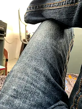 Snapshot of LOVE4GIRL chatting on 09-12-25, 07:41 LOVE4GIRL online show from 09-12-25, 07:41