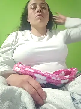  honey12 online show from 10-30-25, 01:40