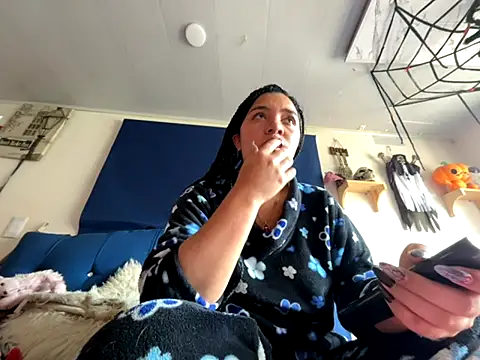 amanne misa online show from 10-14-25, 03:24