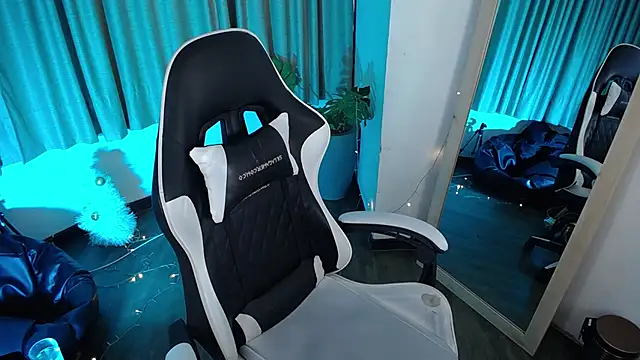 athenea fox online show from 12-03-25, 07:45