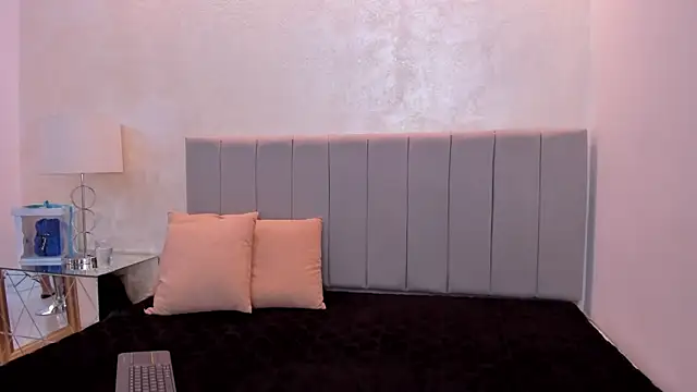 kendall roous online show from 09-10-25, 07:58