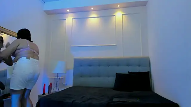 kendall roous online show from 10-28-25, 03:21