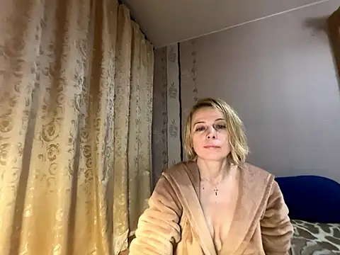 Snapshot of LiluXRose chatting on 01-08-26, 04:09 LiluXRose online show from 01-08-26, 04:09