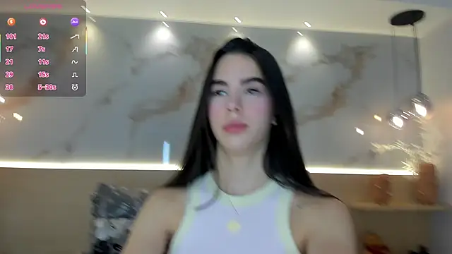 Snapshot of SolAvelar chatting on 04-15-26, 11:05 SolAvelar online show from 04-15-26, 11:05