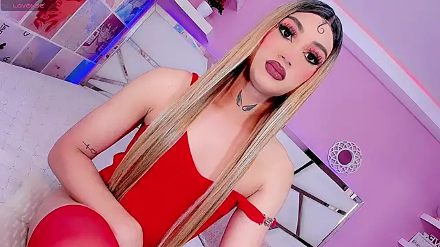 Miacuteee online show from 11-18-25, 08:46