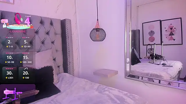 Ariel Wattson online show from 10-08-25, 07:33