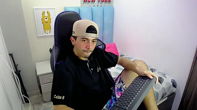 Justin boy online show from 09-12-25, 03:50