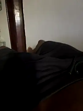 Snapshot of negaobr00 chatting on 10-10-25, 01:21 negaobr00 online show from 10-10-25, 01:21