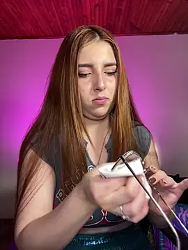 CoraVibes online show from 11-11-25, 11:54