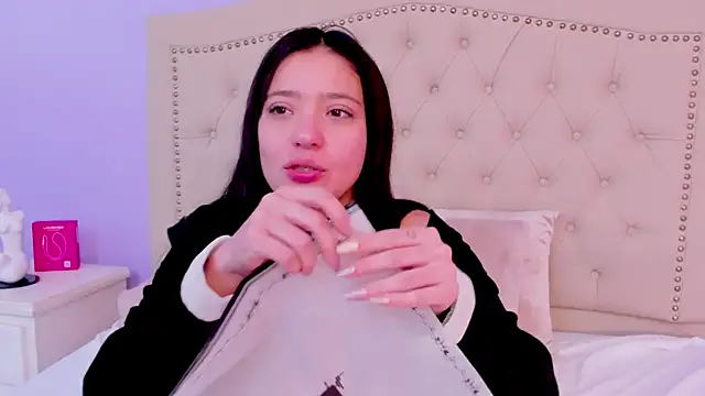 CattsyCat online show from 10-18-25, 03:57