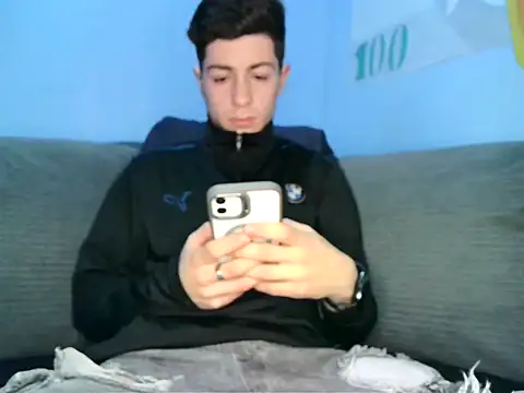 Snapshot of Newbrian20 chatting on 09-27-25, 09:53 Newbrian20 online show from 09-27-25, 09:53