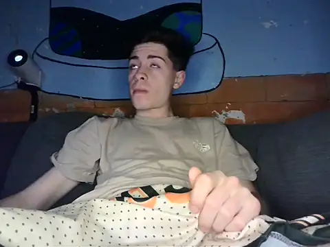 Snapshot of Newbrian20 chatting on 10-17-25, 01:20 Newbrian20 online show from 10-17-25, 01:20