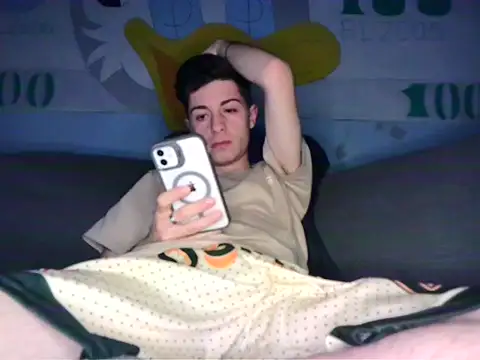 Snapshot of Newbrian20 chatting on 10-17-25, 09:28 Newbrian20 online show from 10-17-25, 09:28