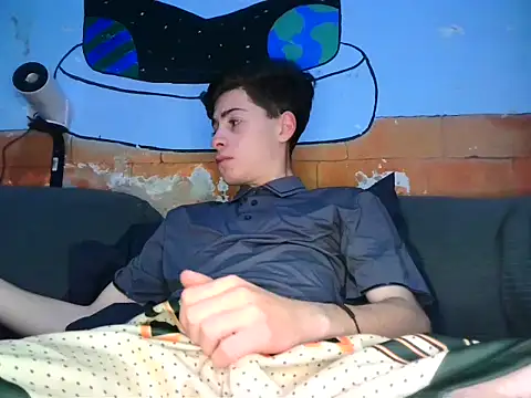 Snapshot of Newbrian20 chatting on 11-04-25, 10:53 Newbrian20 online show from 11-04-25, 10:53