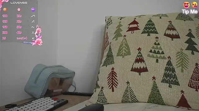 Roxybeautyy online show from 03-19-26, 09:13