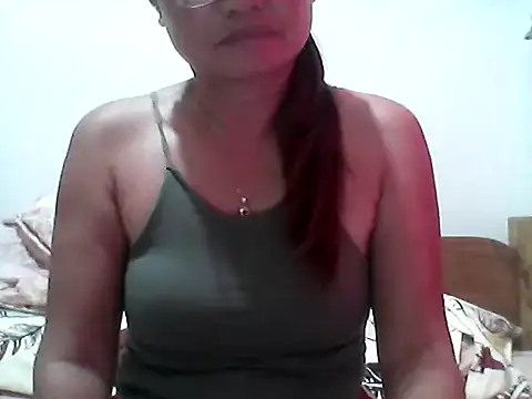 Snapshot of nathalie0045 chatting on 09-29-25, 10:25 nathalie0045 online show from 09-29-25, 10:25