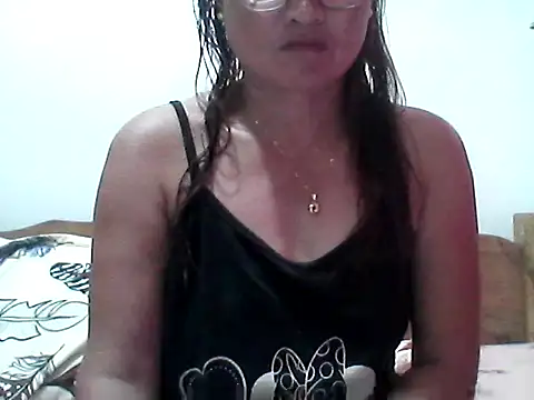 Snapshot of nathalie0045 chatting on 10-03-25, 09:17 nathalie0045 online show from 10-03-25, 09:17