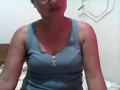 Snapshot of nathalie0045 chatting on 10-14-25, 12:00 nathalie0045 online show from 10-14-25, 12:00