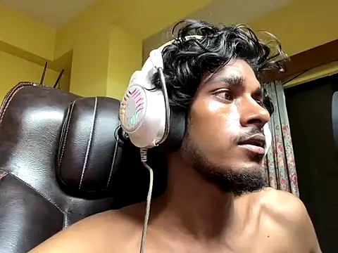 Snapshot of thecatfish chatting on 09-10-25, 01:00 thecatfish online show from 09-10-25, 01:00