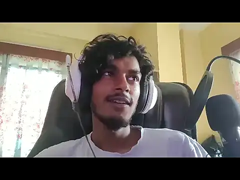 Snapshot of thecatfish chatting on 09-12-25, 07:19 thecatfish online show from 09-12-25, 07:19