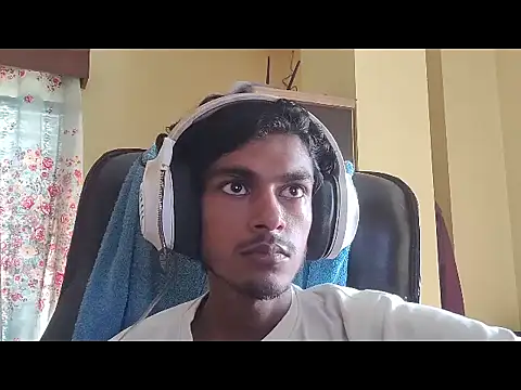 Snapshot of thecatfish chatting on 09-28-25, 06:52 thecatfish online show from 09-28-25, 06:52