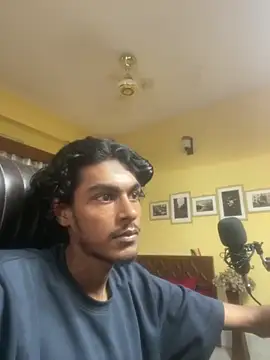 Snapshot of thecatfish chatting on 10-07-25, 06:21 thecatfish online show from 10-07-25, 06:21