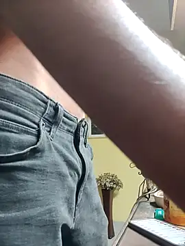 Snapshot of thecatfish chatting on 10-10-25, 08:46 thecatfish online show from 10-10-25, 08:46