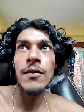 Snapshot of thecatfish chatting on 10-14-25, 07:09 thecatfish online show from 10-14-25, 07:09