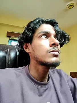 Snapshot of thecatfish chatting on 10-22-25, 10:04 thecatfish online show from 10-22-25, 10:04