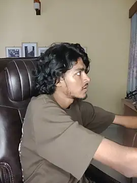 Snapshot of thecatfish chatting on 10-27-25, 06:39 thecatfish online show from 10-27-25, 06:39