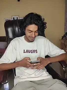 Snapshot of thecatfish chatting on 11-07-25, 01:38 thecatfish online show from 11-07-25, 01:38